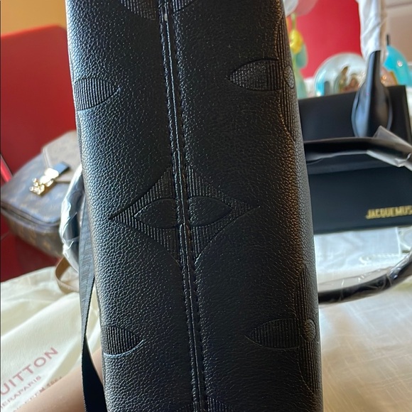 LV Black Satchel Structured Elegance bag - Picture 6 of 7